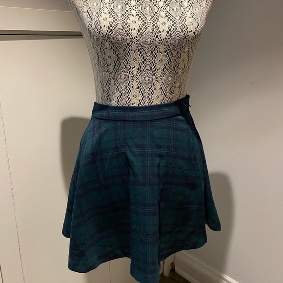 3 for $40 Forever 21 plaid skater skirt size XS - Picture 1 of 3